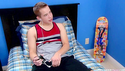 Philip Ryan Takes Control Riding Nick Reeves Hard — Wild Anal Ride – 18+