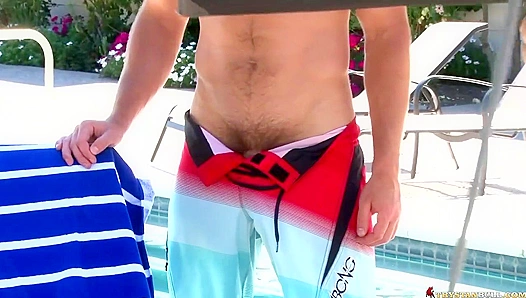 Tristan Bulls Steamy Outdoor tease – Smoking Hot Bareback Action – GayEyeCandy 18+