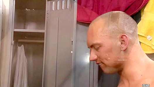 John Magnum Spansks Bryce Star Raw in Steamy Lockers – Hardcore Gay Dom Action