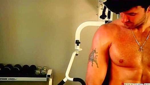 Muscle Hunger: Hot Brunet Gets Swole Dripping in Solo Workout Lust – GayWorkouts 18+