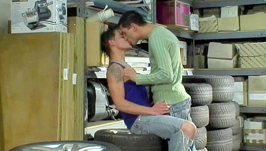 Alex Stevens Takes Control in Steamy Surprise Hookup – GayXXX Action