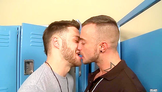 Tommy Defendi Claims Jessie Colter in Fierce Locker Room Lust – Hot Gay Porn Action