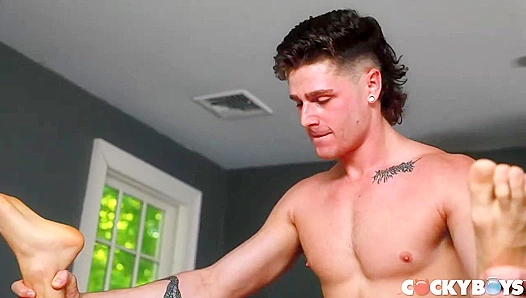 Chris Andy Ride Hot Muscle Stud Travis Stevens Hard – Steamy Gay Threesome Action