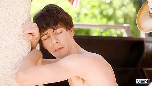 Cristiano Swallows Massive Cock as Dom Daddy Nick Cranston Commands Him – Hot Scene