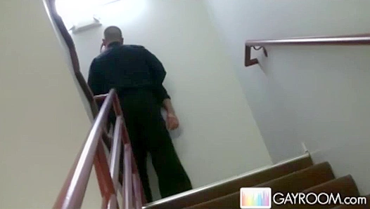 Passionate Staircase Hookup: Steamy Gay Kiss Leads to Intense Creampie Blowbang – GayXXX