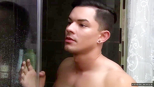Big-Dicked Dominator Claims Horny Young stud Ethan Slade – IconMale 18+