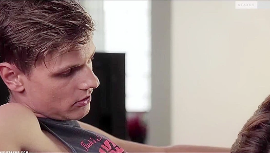 Fierce Anal Ride: Aaron Shine Fully Impaled by Finn Harper – Gay XXX