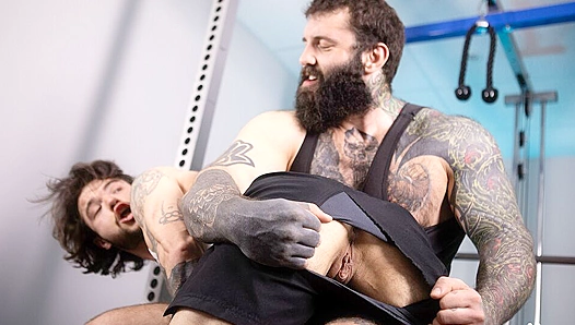 Tommy Tanner Markus Kage Ignite Hot Bro Chemistry in Steamy Gym Encounter – 18+