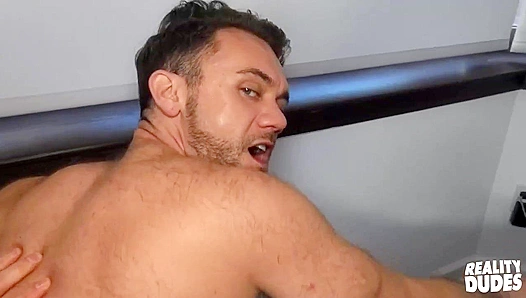 Blaze Austin Goes Wild in Hot Straight Guys Action – RealityDudes 18+