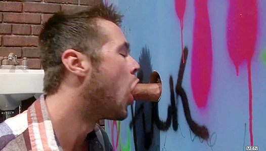 Rocco Reed Tempts Straight Guy in Wild Triple Pleasure Scene – XXXGayThreesomes 18+