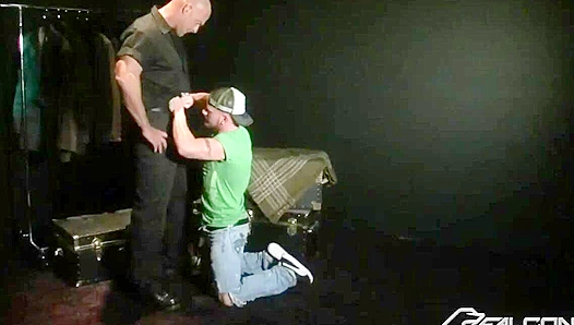 Zak Spears Impales Luke Riley with Huge Rod – Steamy Gay Action – 18+