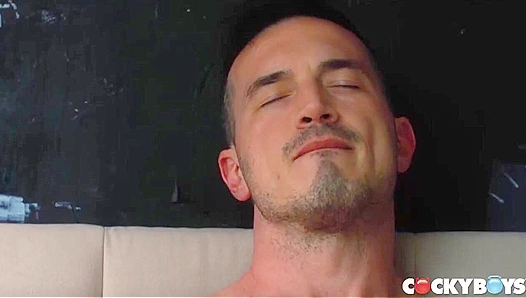 Deep Anal Passion: Derek Kage Evan Knoxx Go All Out – GayPorn 18+