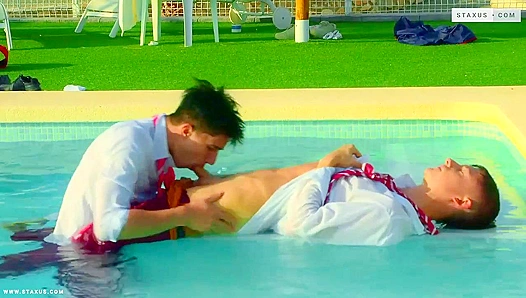 Pool Heat: Danny Nathans Steamy Naked Encounter Under the Sun – Gay XXX