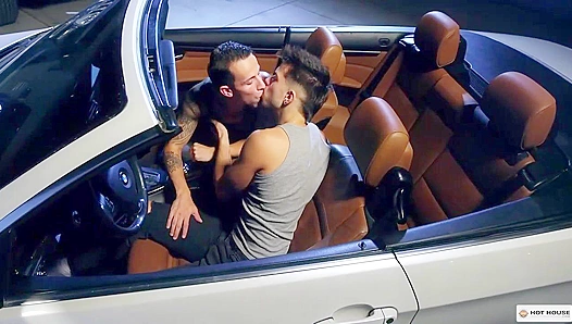 Lucky Break Leads to Passion: Evan Knoxx Des Ires Dive Deep – Wild Gay Sex