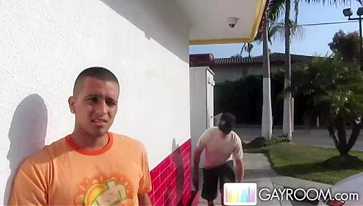 Michael Rogues Naughty Prank Ignites Steamy Gay Encounter – GayXXX