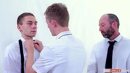 Adrian Duval Aaron Allen Take On Madisons Huge Cock – Muscle Men Madness 18+