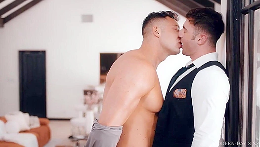 Michael Boston Gets Pounded Hard by Lucca Mazzi – Wild Doggy Style Action 18+