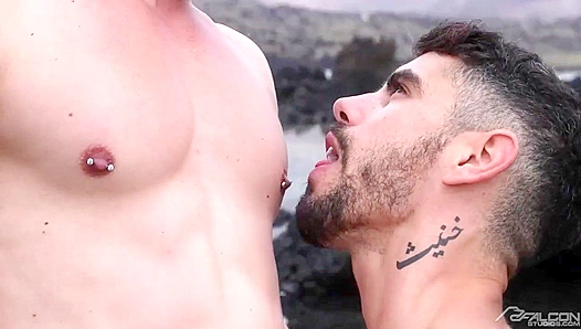 Explosive Encounter: Hot Austin Valentn Ignite Passionate Fire – NakedSword