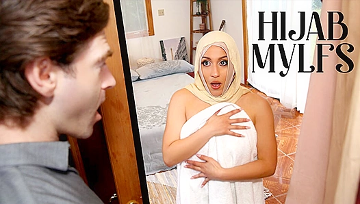 Blowjob Mayhem Raw Ass Play: Guests Unleash Pure Horny Chaos – GayFlix 18+