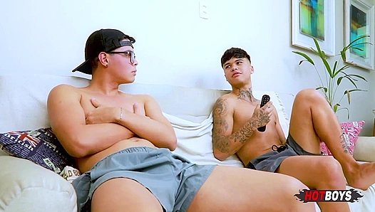 Geeky Stud Dominates Best Friend in Rough Bareback Ride – HotSeXxx GayPorn
