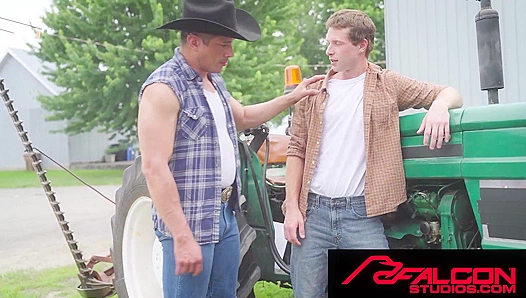 Sweaty Latex-Farm Hand Pleasures Hornet Jock Post-Tractor Repair – Falcon Studios