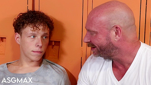 Stepdad Takes Charge: Wild Ride With His Hungry Young Stud – PrideStudios 18+