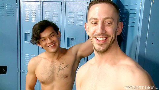 Steamy Shower Threesome: Massive Cocks Overwhelm Me – GayPornX