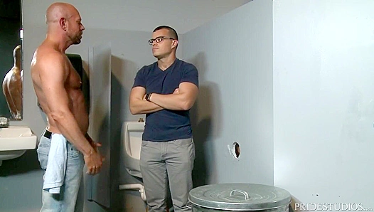 Sean Duran Delivers Dual Pleasure Through Glory Hole – Steamy Gay Anal Action