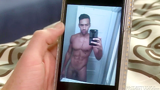 Huge Dick Stretching Tight Ass Live Online — Steamy Cam Sex Show – GayXXX 18+