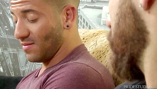 Deepthroat Domination: Huge Hard-ons Gobbled at the Gay Gym – XXXGayTube 18+