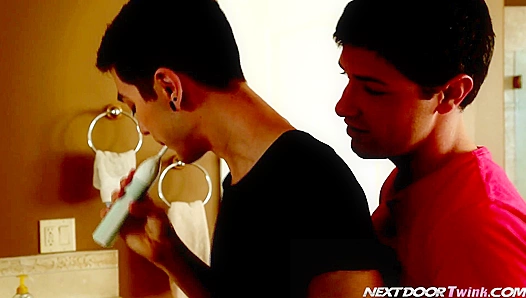 Morning Heat: These Hungry Twinks Cant Get Enough Cock – TinyGays 18+