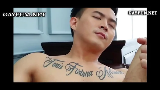 Hot Naked Moment: Gorgeous Asian Hunk Gets Wild in Steamy Gay Action – SteamyGay