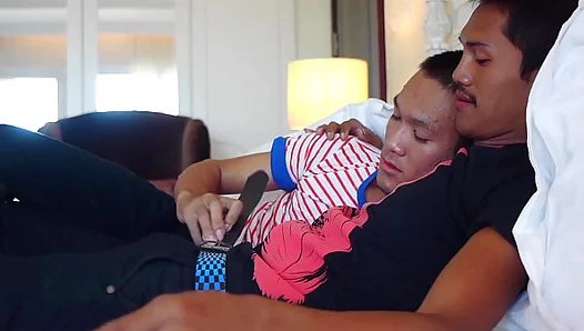 Daniel Guy Goes Raw with Hungry Asian Twinks – Steamy Bareback Action 18+