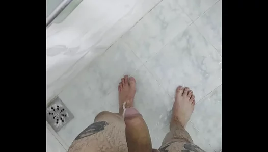 Steaming Hot Brazilian Solo Session in the Tub – KingsBras Intense Pleasure 18+