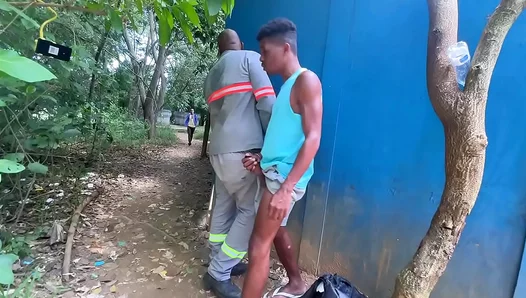 Hard Hats Heavy Load: Blue-Collar Bros Share Thick Cream Pie Fucks – 18+