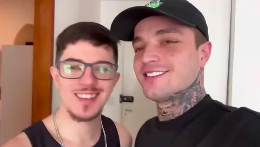 Reuniting Cousins Heat Up with Hung Blowjobs Deep Throat – 18+