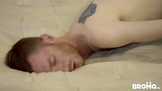 Jordan Levine Seamus OReilly Go Hardcore — Bareback Fist Fuck – TinyGays 18+