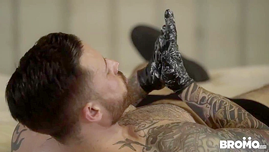 Jordan Levine Seamus OReilly Go Hardcore — Bareback Fist Fuck – TinyGays 18+