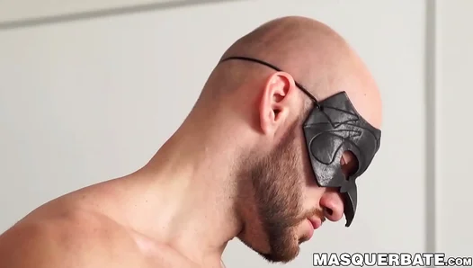 Hard Inked Muscle: David Boss Juggles His Thick Cock in Steamy Solo Ride – 18+
