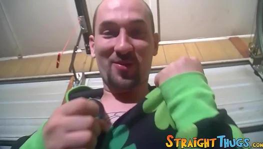 Bearded Stud Unleashed: Fierce Solo Ride Explodes in Massive Cream Pie – 18+