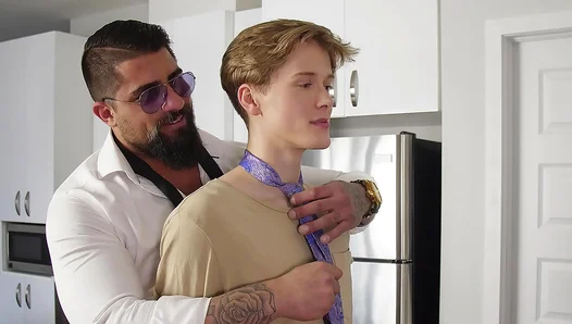 Stepdad Yields to Horny Stepsons Thirst – Hot Forbidden Anal Romance