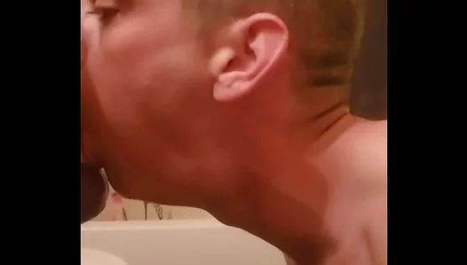 Toys, Spit No Limits: Deep Solo Fuck Session Blows Up Hard – GayXXX 18+