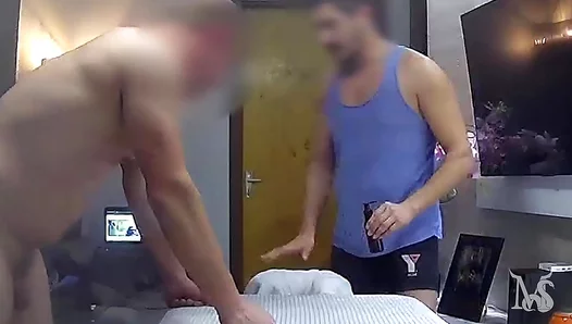 Amateur Hands Turn to Hung Oral—Hot Gay Pleasure Unfolds – NaughtyLads 18+