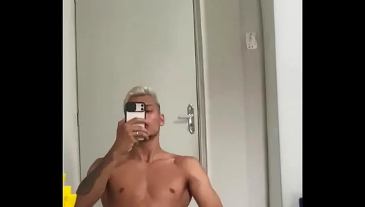 Hot Amateur Goes Hard — Deep Self-Fuck in Steaming Gay Solo Action – SexyGay 18+