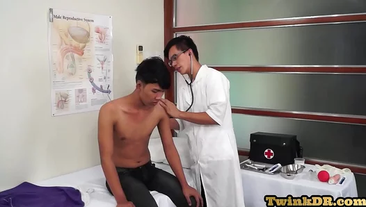 Geek Doctor Takes Slim Asian Twink for Wild Ride with Hot Anal Passion – 18+