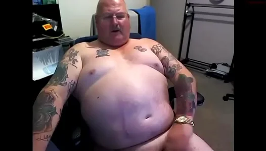 Chubby Mature Stud Jerks His Thick White Cock – Hot Steaming Gay Action