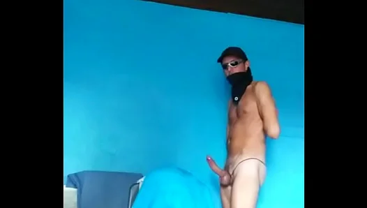 Horny Solo Guy Flaunts His Hot Nude Body – Steaming Amateur Action 18+