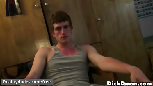 Straight Roommates Turn Gay for Hung College Jocks: Wild BJ Fest – XXXCollegeFlix 18+