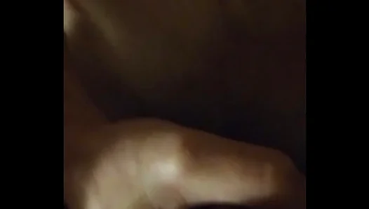 Hot Grindr Meet-Up Ignites Passionate Bareback Encounter – Raw Amateur Action