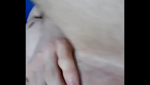 Young Latino Twink Shows Off Nude Booty While JERKING OFF – Steamy Amateur Gay Clip